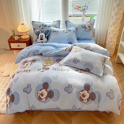 91家纺网 家纺一手货源 找家纺 妖妖家纺 2023新款妖妖雪花绒单品三四件套 心动米奇