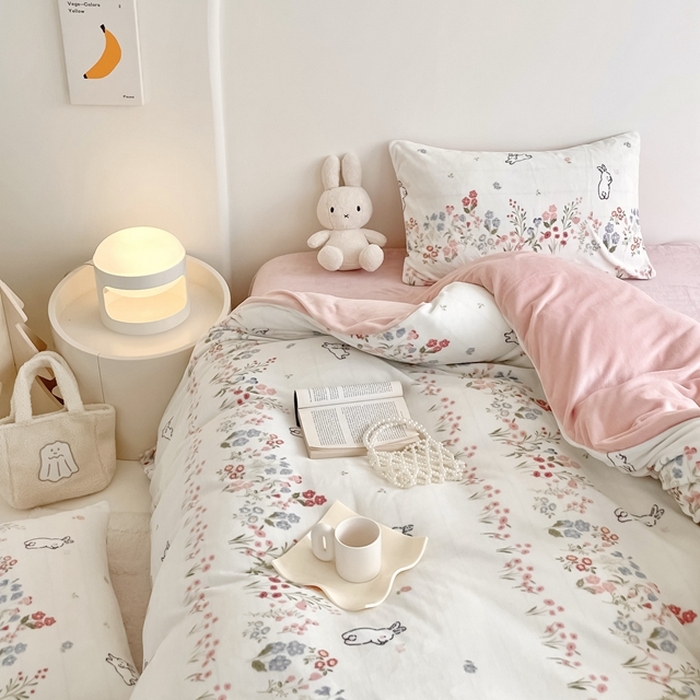 91家纺网 家纺一手货源 找家纺 潘朵拉 2023新款秋冬ins韩系牛奶绒印花四件套 罗密花尽