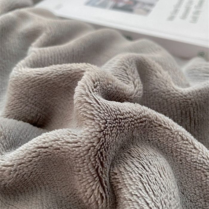 91家纺网 家纺一手货源 找家纺 古吉梦 2023新款牛奶绒纯色双拼（跑量款）四件套 经典灰+香槟