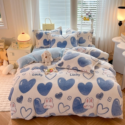 91家纺网 家纺一手货源 找家纺 妖妖家纺 2023新款妖妖雪花绒单品三四件套 蓝心小兔