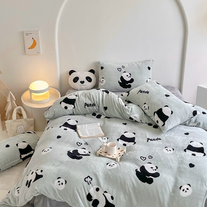 91家纺网 家纺一手货源 找家纺 潘朵拉 2023新款秋冬ins韩系牛奶绒印花四件套 绿色熊猫