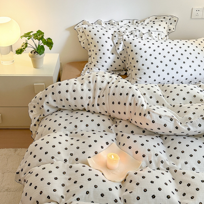 91家纺网 家纺一手货源 找家纺 淑女公社 2024新款A类水洗棉皱皱纱花边款四件套 小花朵