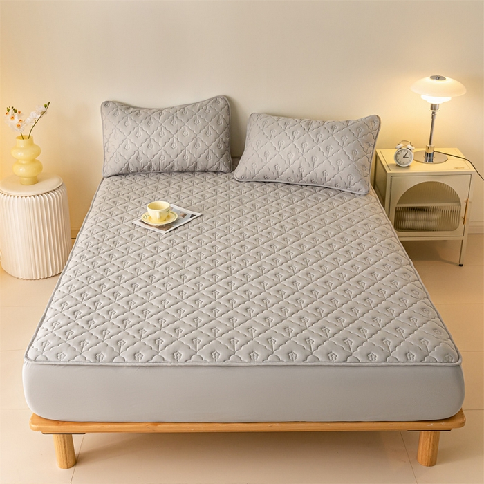 91家纺网 家纺一手货源 找家纺 慕色家纺 2023新款防水大豆夹棉床笠 向阳花-浅灰