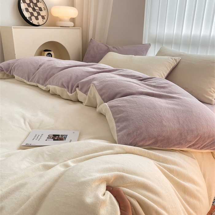 91家纺网 家纺一手货源 找家纺 古吉梦 2023新款牛奶绒纯色双拼（跑量款）四件套 奶芋色+微紫