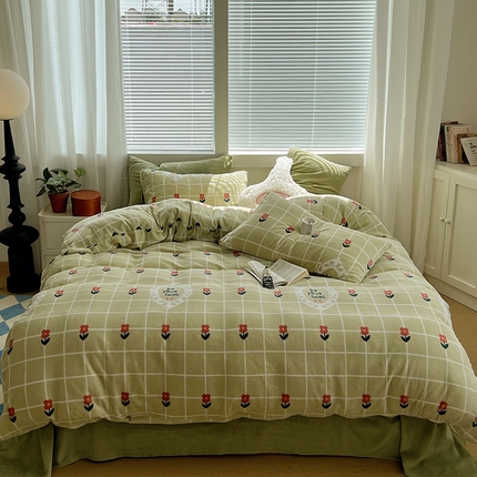 91家纺网 家纺一手货源 找家纺 （总）三朵家纺 2023年牛奶绒小清新系列四件套