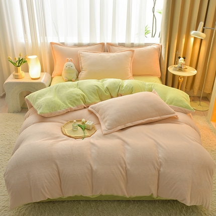 91家纺网 家纺一手货源 找家纺 简爱2025新款纯色双拼牛奶绒四件套被套（跑量款）直播 奶油橄榄绿