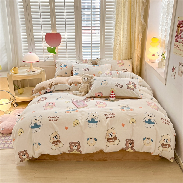 91家纺网 家纺一手货源 找家纺 古吉梦 2023新增牛奶绒印花（跑量款） 可爱熊