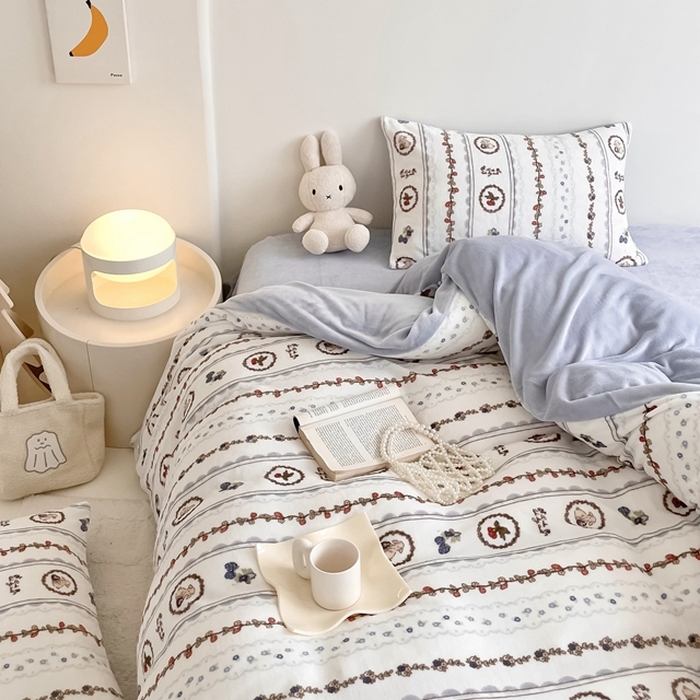 91家纺网 家纺一手货源 找家纺 潘朵拉 2023新款秋冬ins韩系牛奶绒印花四件套 冬日缤纷