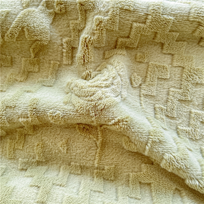 91家纺网 家纺一手货源 找家纺 古吉梦 2023新款雕花绒四件套-简爱 青叶绿+香槟色