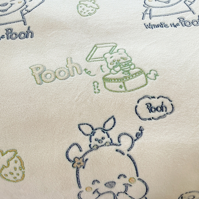 91家纺网 家纺一手货源 找家纺 妖妖家纺 2023新款妖妖雪花绒单品三四件套 开心维尼