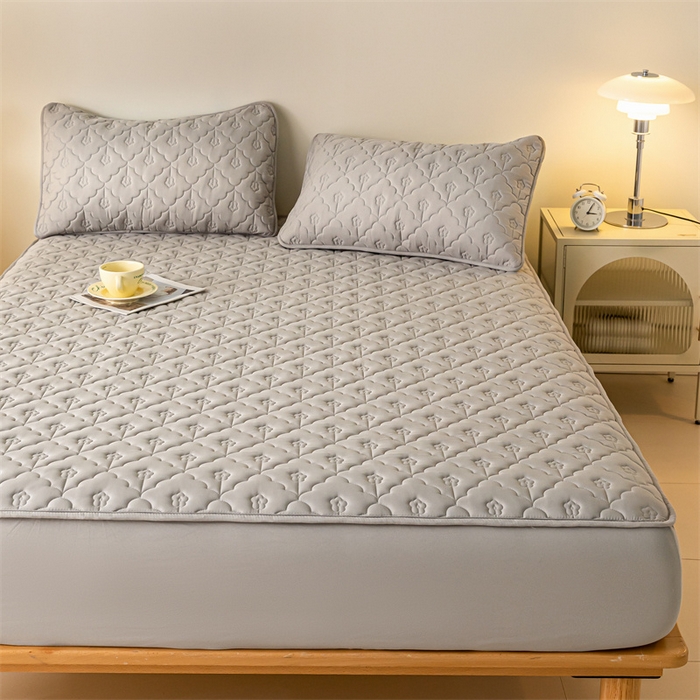 91家纺网 家纺一手货源 找家纺 慕色家纺 2023新款防水大豆夹棉床笠 向阳花-浅灰