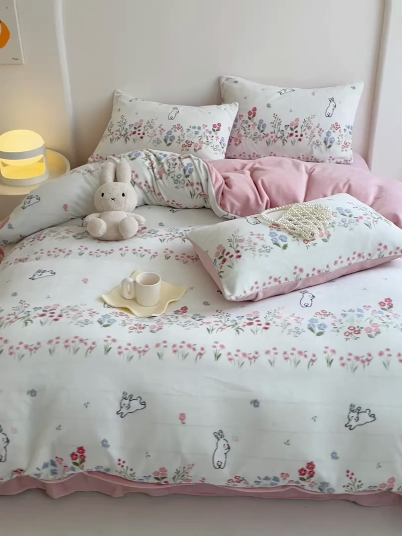 91家纺网 家纺一手货源 找家纺 潘朵拉 2023新款秋冬ins韩系牛奶绒印花四件套 罗密花尽