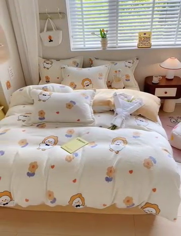 91家纺网 家纺一手货源 找家纺 沐慕 2024新款牛奶绒加厚保暖卡通印花四件套 萌萌鸭