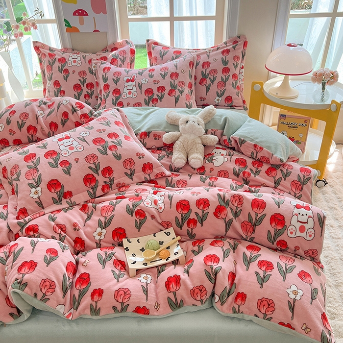 91家纺网 家纺一手货源 找家纺 妖妖家纺 2023新款牛奶绒四件套 花朵兔