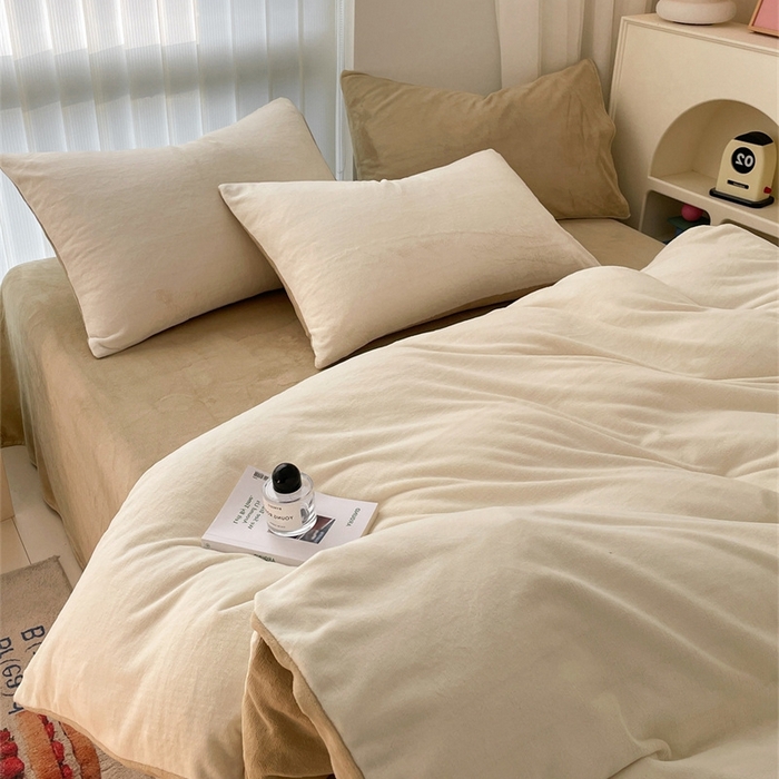 91家纺网 家纺一手货源 找家纺 古吉梦 2023新款牛奶绒纯色双拼（跑量款）四件套 奶芋色+杏仁