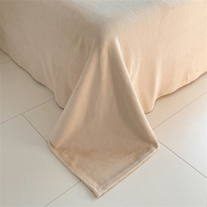 91家纺网 家纺一手货源 找家纺 古吉梦 2023新款牛奶绒纯色双拼（跑量款）四件套 亚麻驼+香槟