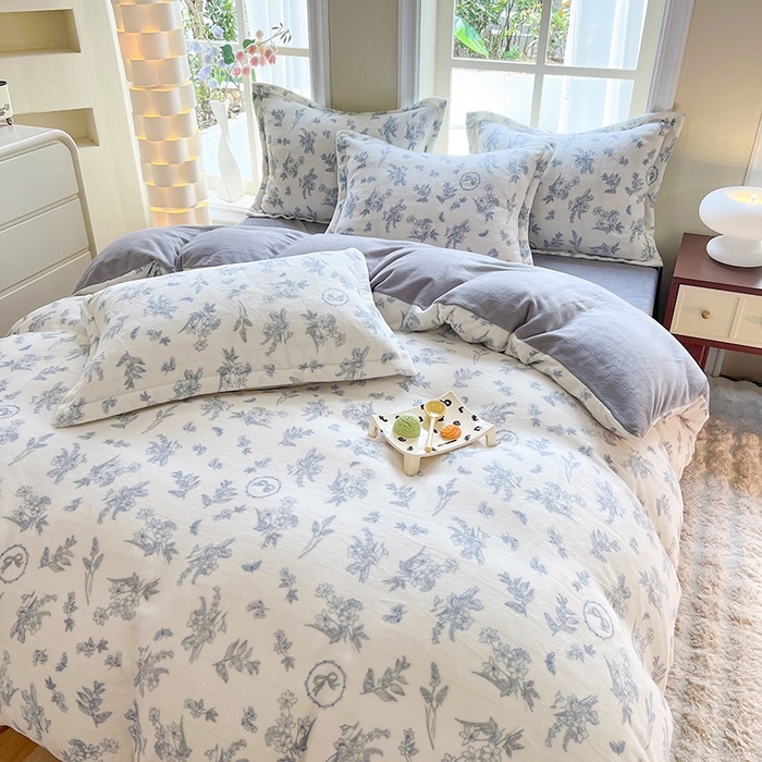 91家纺网 家纺一手货源 找家纺 妖妖家纺 2023新款牛奶绒四件套 浪漫蝴蝶结