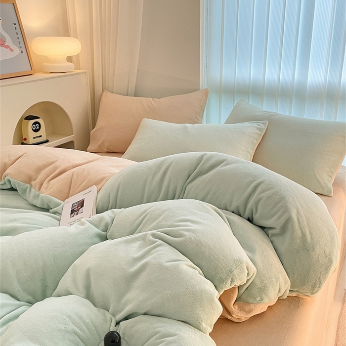 91家纺网 家纺一手货源 找家纺 古吉梦 2023新款牛奶绒纯色双拼（跑量款）四件套 清澈蓝+香槟