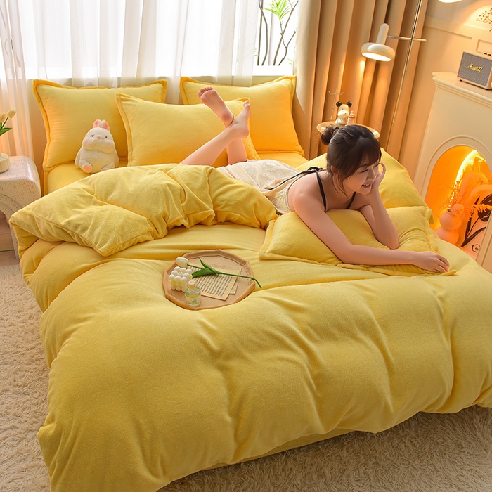 91家纺网 家纺一手货源 找家纺 简爱2025新款纯色双拼牛奶绒四件套被套（跑量款）直播 柠檬黄