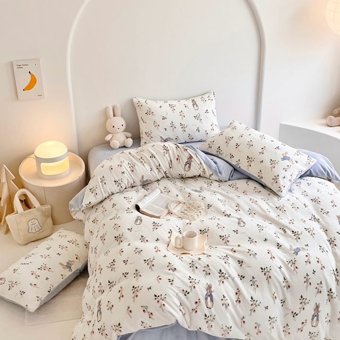 91家纺网 家纺一手货源 找家纺 潘朵拉 2023新款秋冬ins韩系牛奶绒印花四件套 枝叶小兔