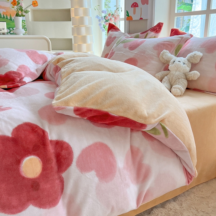 91家纺网 家纺一手货源 找家纺 妖妖家纺 2023新款牛奶绒四件套 花漫