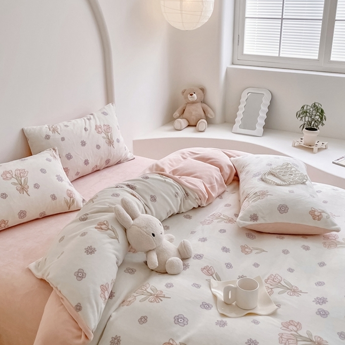 91家纺网 家纺一手货源 找家纺 潘朵拉 2023新款秋冬ins韩系牛奶绒印花四件套 绮罗