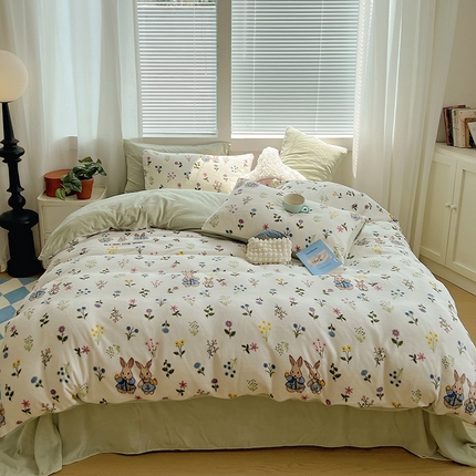 91家纺网 家纺一手货源 找家纺 三朵家纺 2023年牛奶绒小清新系列四件套 秘密花园