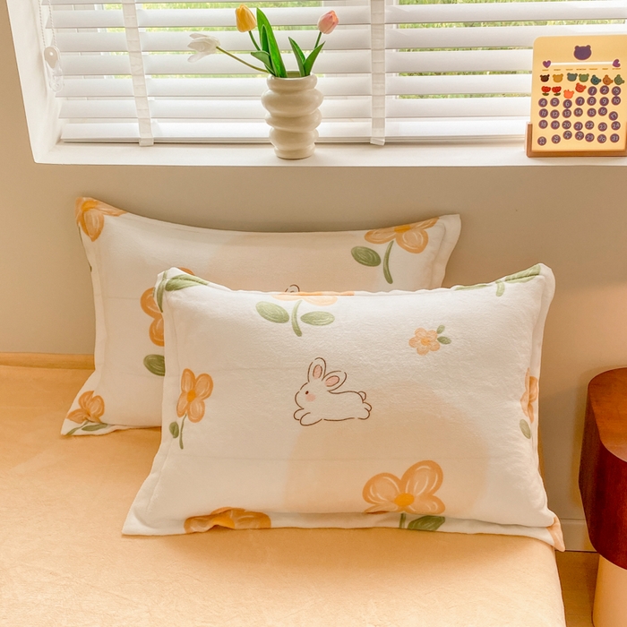 91家纺网 家纺一手货源 找家纺 沐慕 2024新款牛奶绒加厚保暖卡通印花四件套 花漾兔