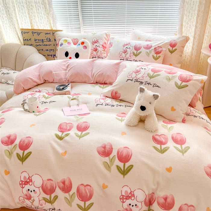 91家纺网 家纺一手货源 找家纺 顾里家纺 2023新款ins少女保暖牛奶绒四件套第二批 粉兔郁金香