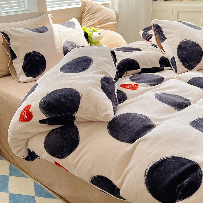 91家纺网 家纺一手货源 找家纺 三朵家纺 2023年牛奶绒小清新系列四件套 浩瀚星河