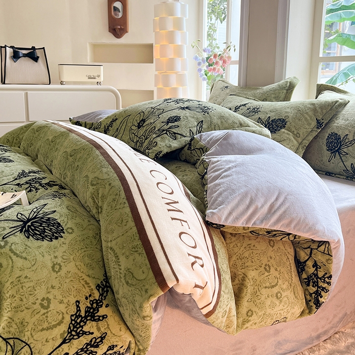 91家纺网 家纺一手货源 找家纺 妖妖家纺 2023新款牛奶绒四件套 奇谷花