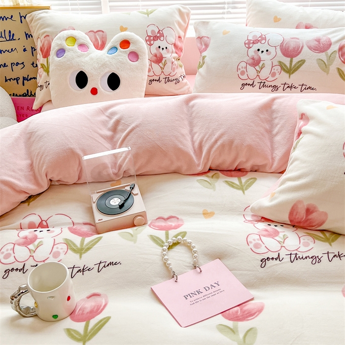 91家纺网 家纺一手货源 找家纺 顾里家纺 2023新款ins少女保暖牛奶绒四件套第二批 粉兔郁金香