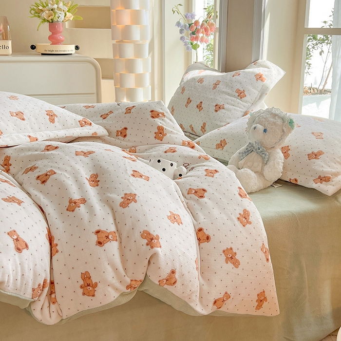 91家纺网 家纺一手货源 找家纺 妖妖家纺 2023新款牛奶绒四件套 呆萌熊