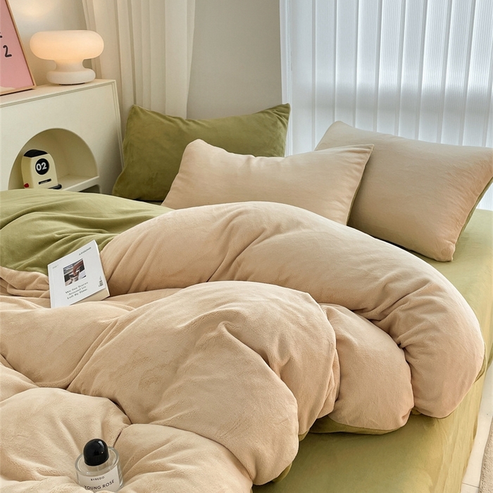 91家纺网 家纺一手货源 找家纺 古吉梦 2023新款牛奶绒纯色双拼（跑量款）四件套 香槟+苹果绿