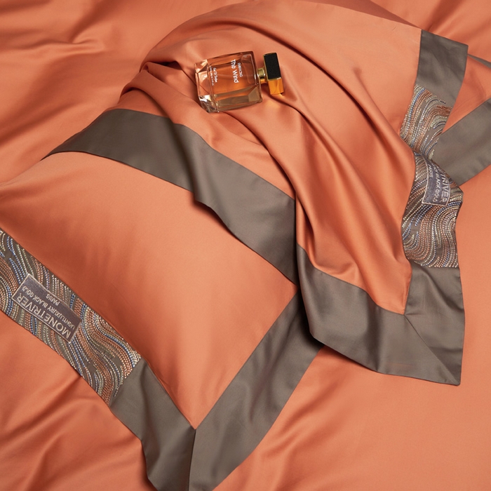 91家纺网 家纺一手货源 找家纺 爱缦 2023新款极光系列100支澳棉四件套风格二 焦糖橙