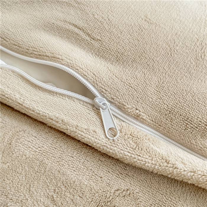 91家纺网 家纺一手货源 找家纺 古吉梦 2023新款雕花绒四件套-简爱 棕咖+香草灰