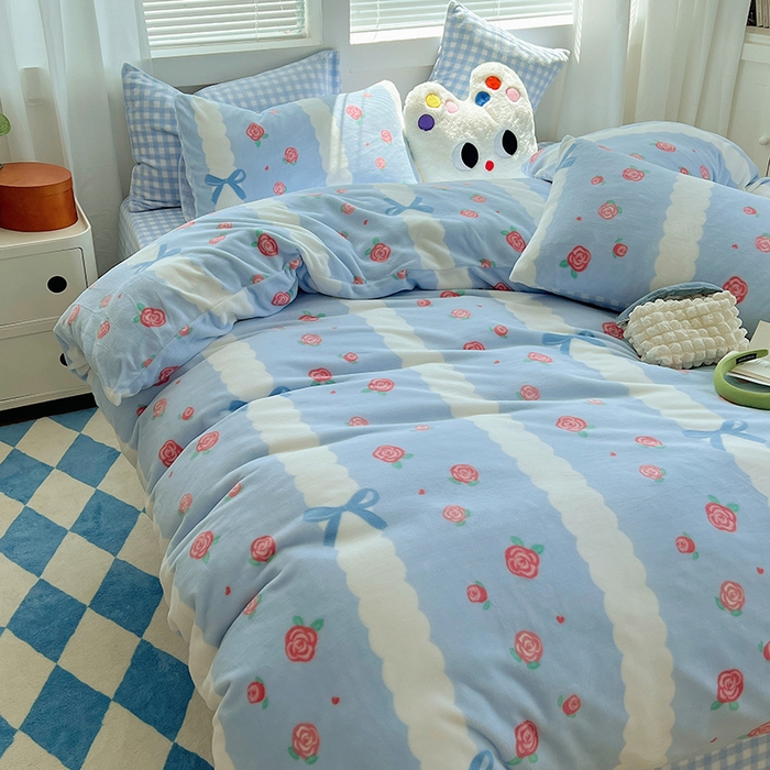 91家纺网 家纺一手货源 找家纺 三朵家纺 2023年牛奶绒小清新系列四件套 玫瑰花园