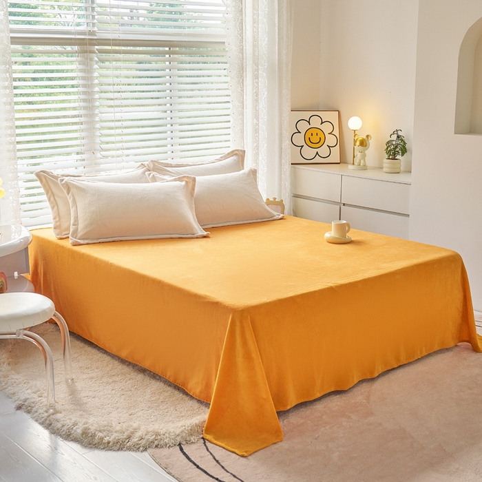 91家纺网 家纺一手货源 找家纺 慕晨纯色牛奶绒法莱绒拼色三四件套单被套 奶白+爱玛橙