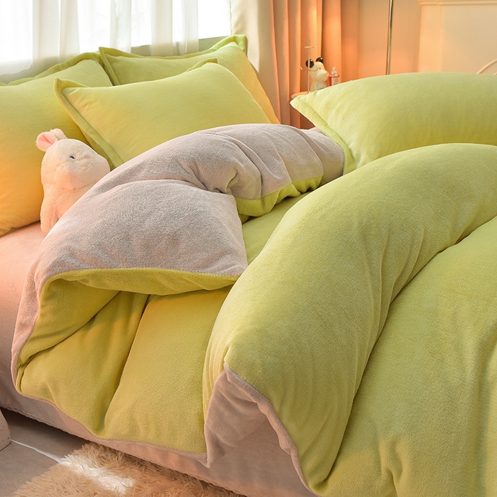 91家纺网 家纺一手货源 找家纺 简爱2025新款纯色双拼牛奶绒四件套被套（跑量款）直播 橄榄绿灰