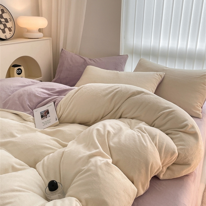 91家纺网 家纺一手货源 找家纺 古吉梦 2023新款牛奶绒纯色双拼（跑量款）四件套 奶芋色+微紫