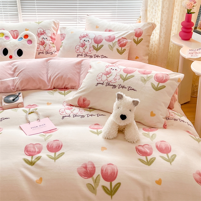 91家纺网 家纺一手货源 找家纺 顾里家纺 2023新款ins少女保暖牛奶绒四件套第二批 粉兔郁金香