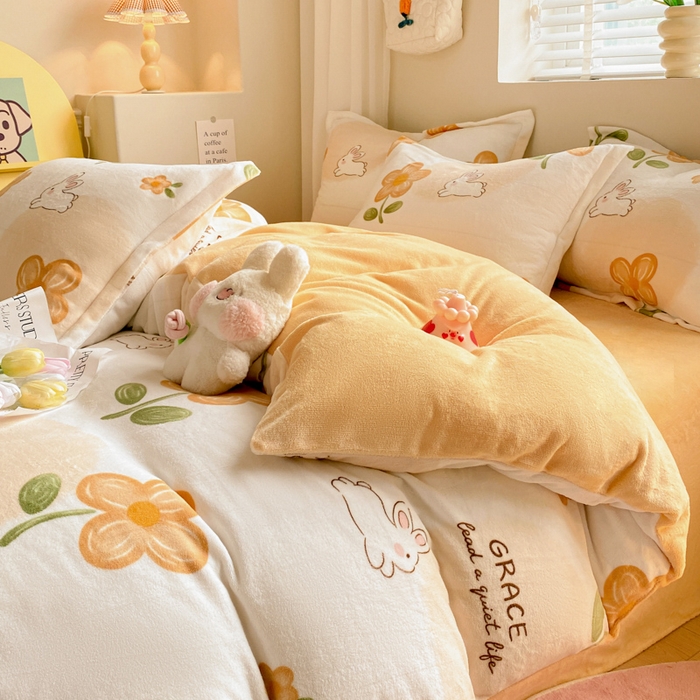 91家纺网 家纺一手货源 找家纺 沐慕 2024新款牛奶绒加厚保暖卡通印花四件套 花漾兔