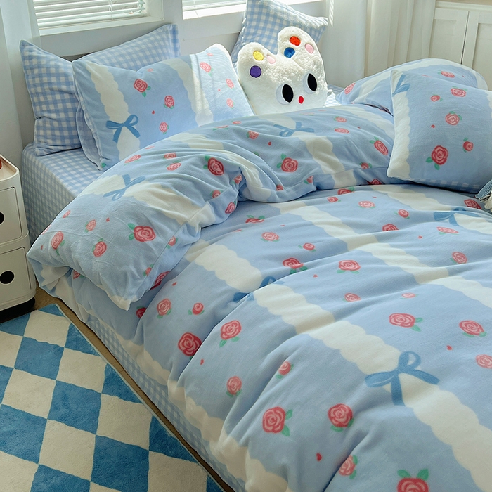 91家纺网 家纺一手货源 找家纺 三朵家纺 2023年牛奶绒小清新系列四件套 玫瑰花园