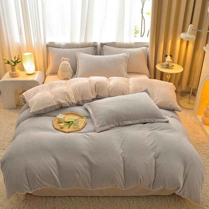 91家纺网 家纺一手货源 找家纺 简爱2025新款纯色双拼牛奶绒四件套被套（跑量款）直播 灰色奶油