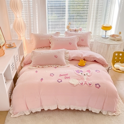 91家纺网 家纺一手货源 找家纺 （总）芯贝儿 2024款小清新牛奶绒毛巾绣四件套--汇总