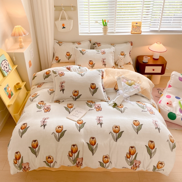 91家纺网 家纺一手货源 找家纺 沐慕 2024新款牛奶绒加厚保暖卡通印花四件套 可可花