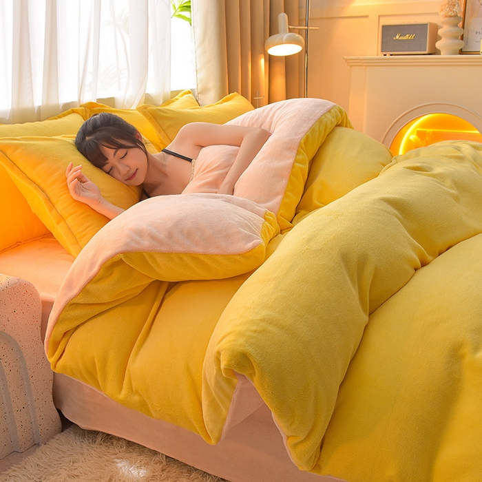 91家纺网 家纺一手货源 找家纺 简爱2025新款纯色双拼牛奶绒四件套被套（跑量款）直播 柠檬黄奶油