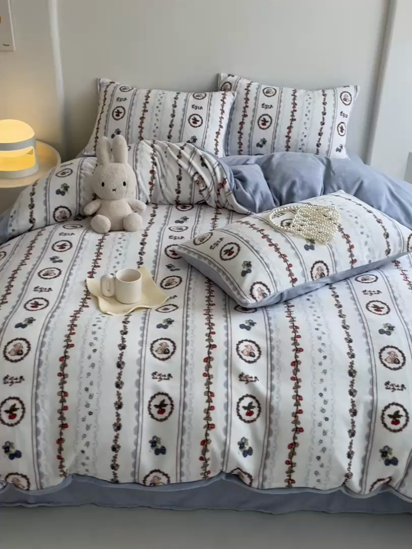 91家纺网 家纺一手货源 找家纺 潘朵拉 2023新款秋冬ins韩系牛奶绒印花四件套 冬日缤纷