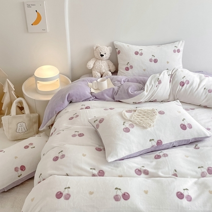 潘朵拉 2023新款秋冬ins韩系牛奶绒印花四件套 紫樱桃