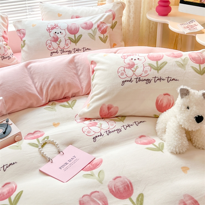 91家纺网 家纺一手货源 找家纺 顾里家纺 2023新款ins少女保暖牛奶绒四件套第二批 粉兔郁金香